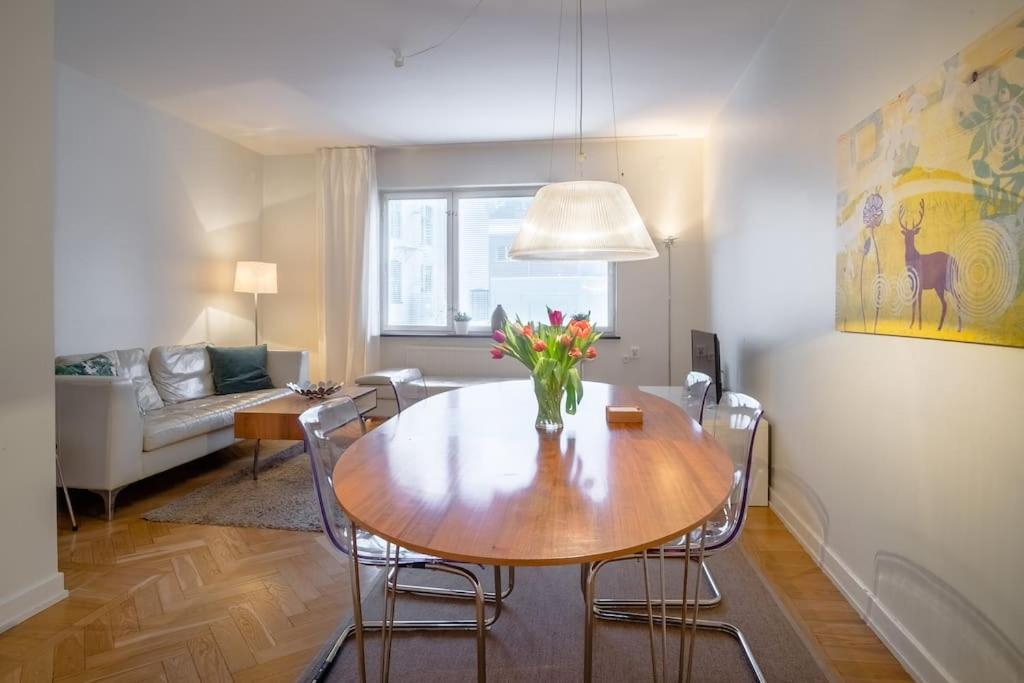 Stockholm Checkin Apartment Alvik Buitenkant foto