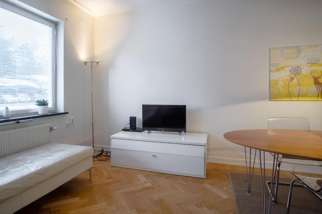 Stockholm Checkin Apartment Alvik Buitenkant foto